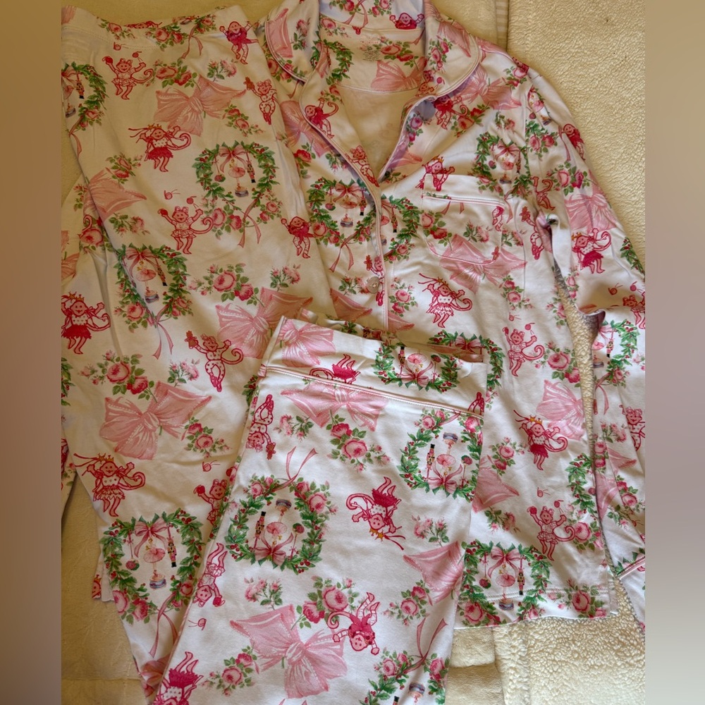 Roller Rabbit Love Shack Fancy Holiday Pajamas - Picture 5 of 6